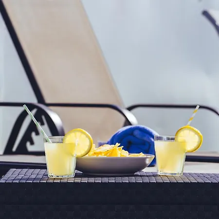 Casa Monash 아파트